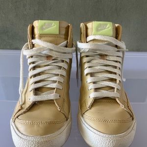 Nike Blazer Mids